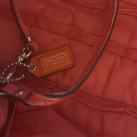 Coach Cream and Red Clutch with Signature Design - Picture 8 of 9